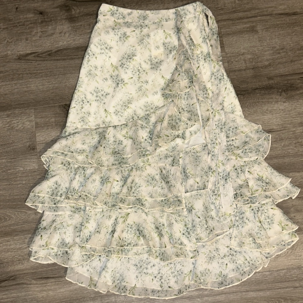 En Saison Marlene floral ruffle tiered Midi skirt - Picture 2 of 13